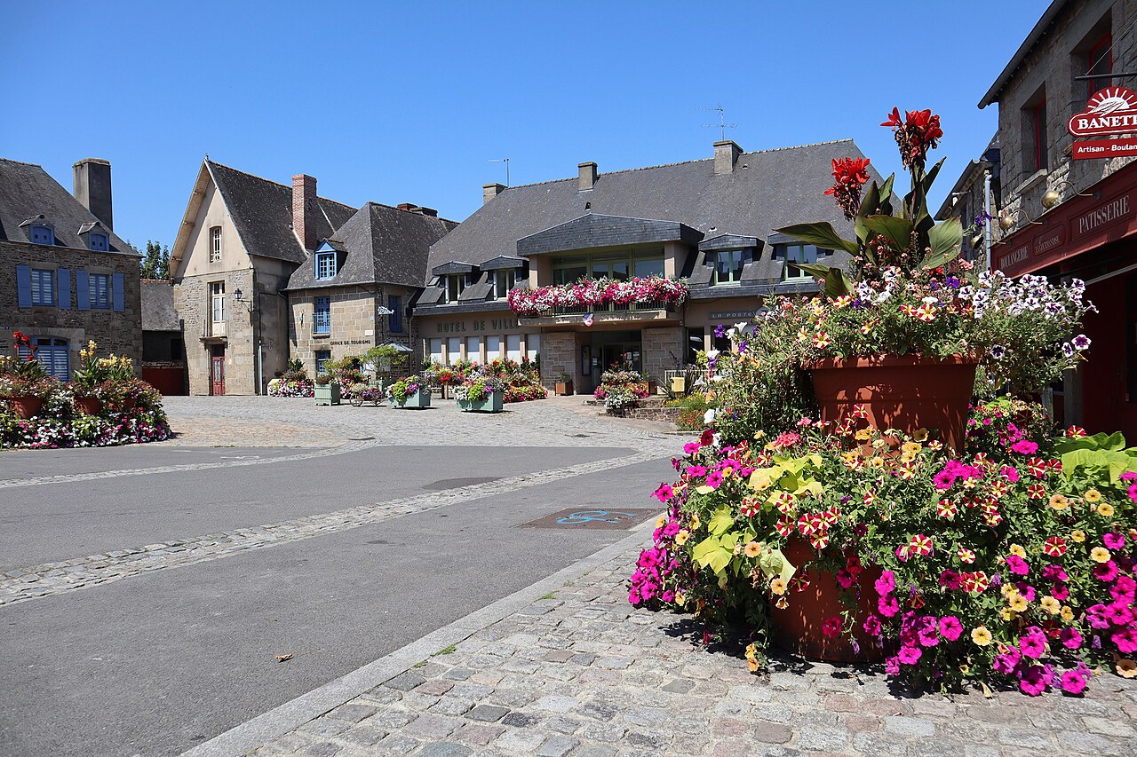 Médiathèque de Bazouges-la-Pérouse