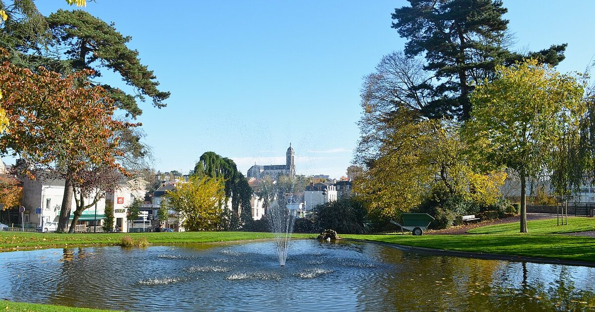 Cholet — photo réelle (Wikimedia Commons, Selbymay)