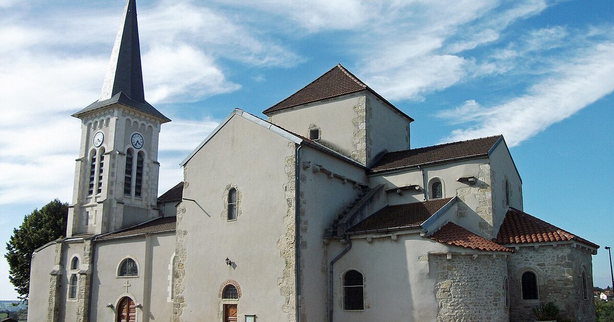 Creuzier-le-Vieux — photo réelle (Wikimedia Commons, Tabl-trai)