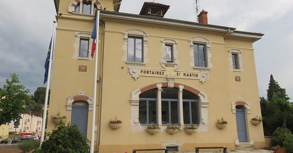 Fontaines-Saint-Martin — photo réelle (Wikimedia Commons, Sebleouf)