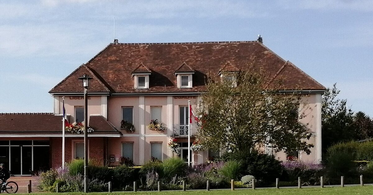 La Londe — photo réelle (Wikimedia Commons, Samish de normandie)