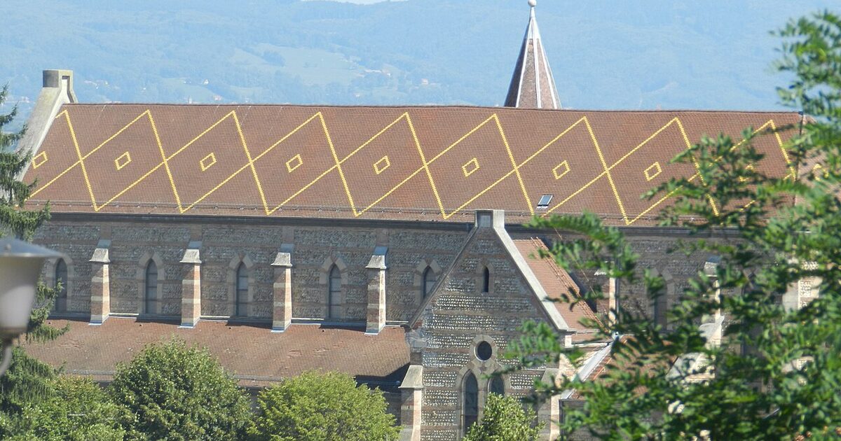 Saint-Étienne-de-Saint-Geoirs — photo réelle (Wikimedia Commons, Barnes38)