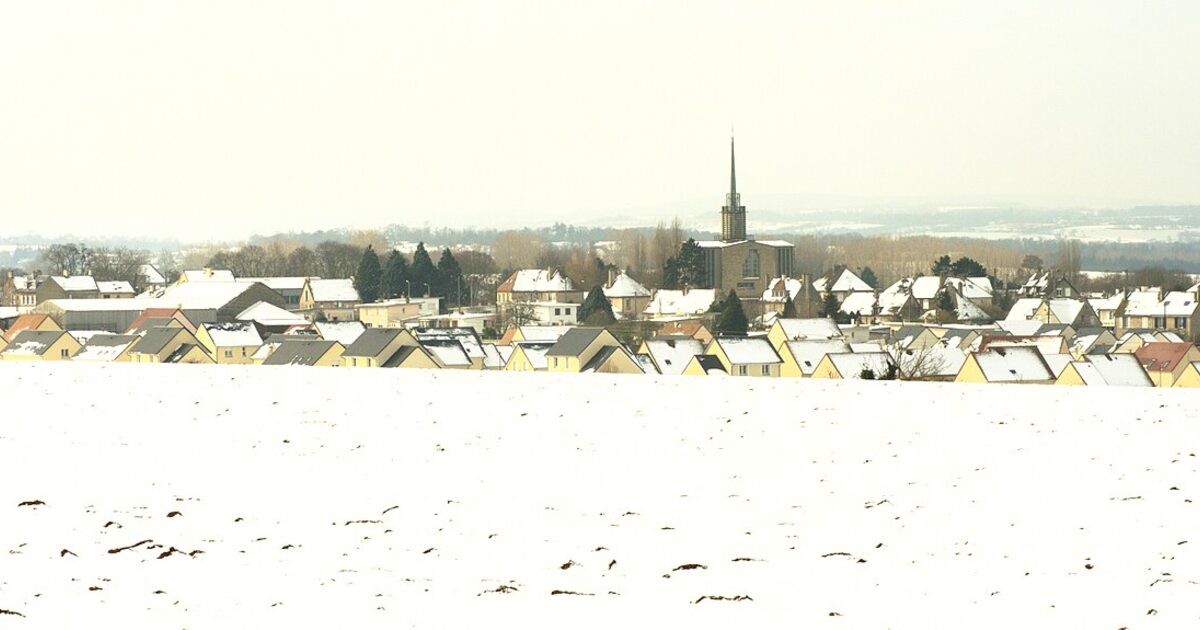 Saint-Martin-de-May — photo réelle (Wikimedia Commons, hamon jp)